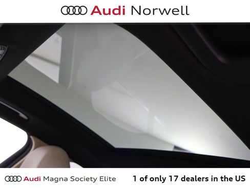 Used 2017 Mercedes-Benz GLC 300 4MATIC image 10