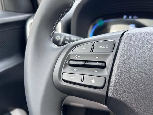 New 2026 Hyundai Venue SEL FWD image 11
