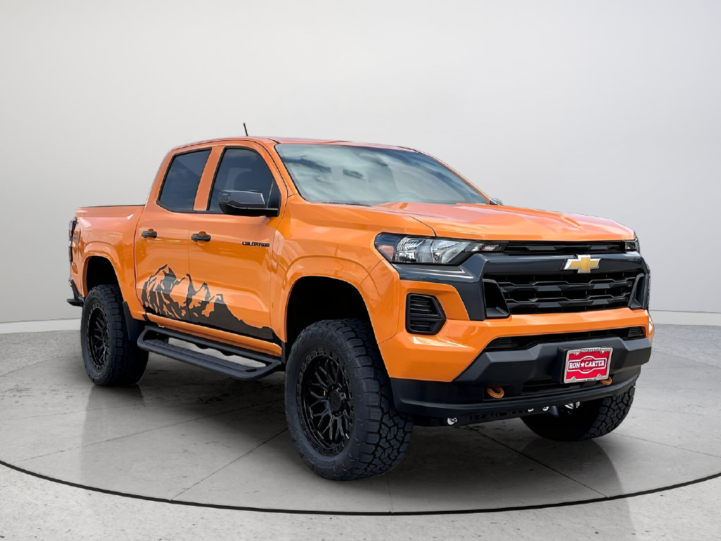 New 2025 Chevrolet Colorado LT AWD/4WD image 1