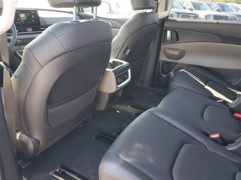 New 2026 Kia Carnival SX image 22