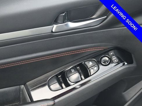 Used 2023 Nissan Altima 2.5 SR FWD image 13