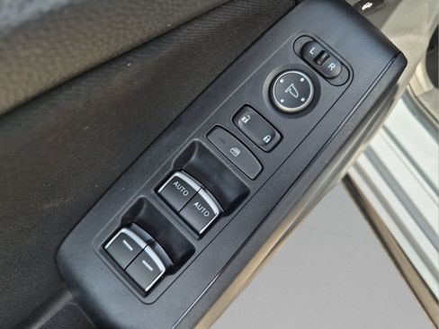 Used 2023 Honda Civic Sport image 16