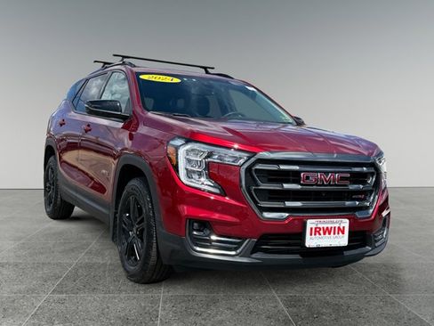 Used 2024 GMC Terrain AT4 w/ Tech Package AWD/4WD image 7