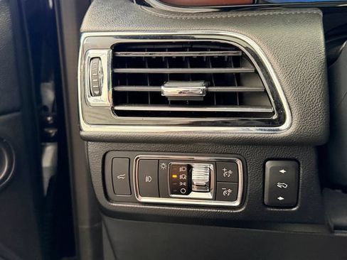 Used 2022 Lincoln Navigator L Reserve RWD image 25