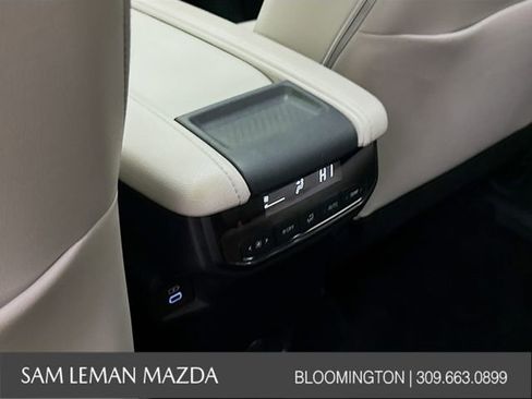 Used 2024 Toyota Grand Highlander XLE image 26