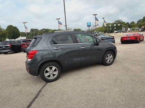 Certified 2018 Chevrolet Trax LT w/ LT Convenience Package FWD image 8