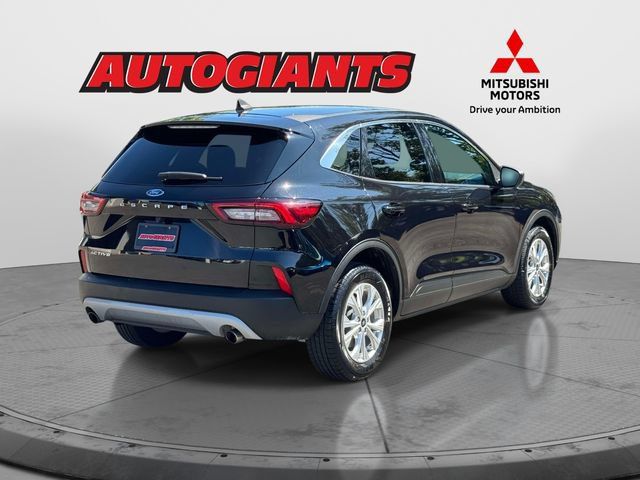 Used 2024 Ford Escape Active FWD image 4