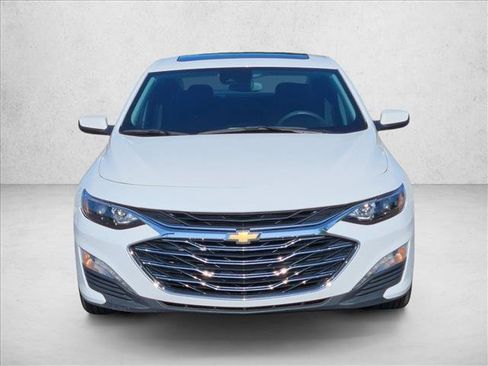 Used 2024 Chevrolet Malibu LT FWD image 2