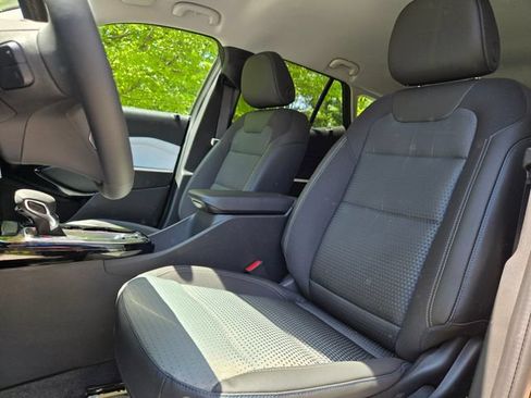 New 2026 Chevrolet Trax LT w/ Driver Confidence Package FWD image 13