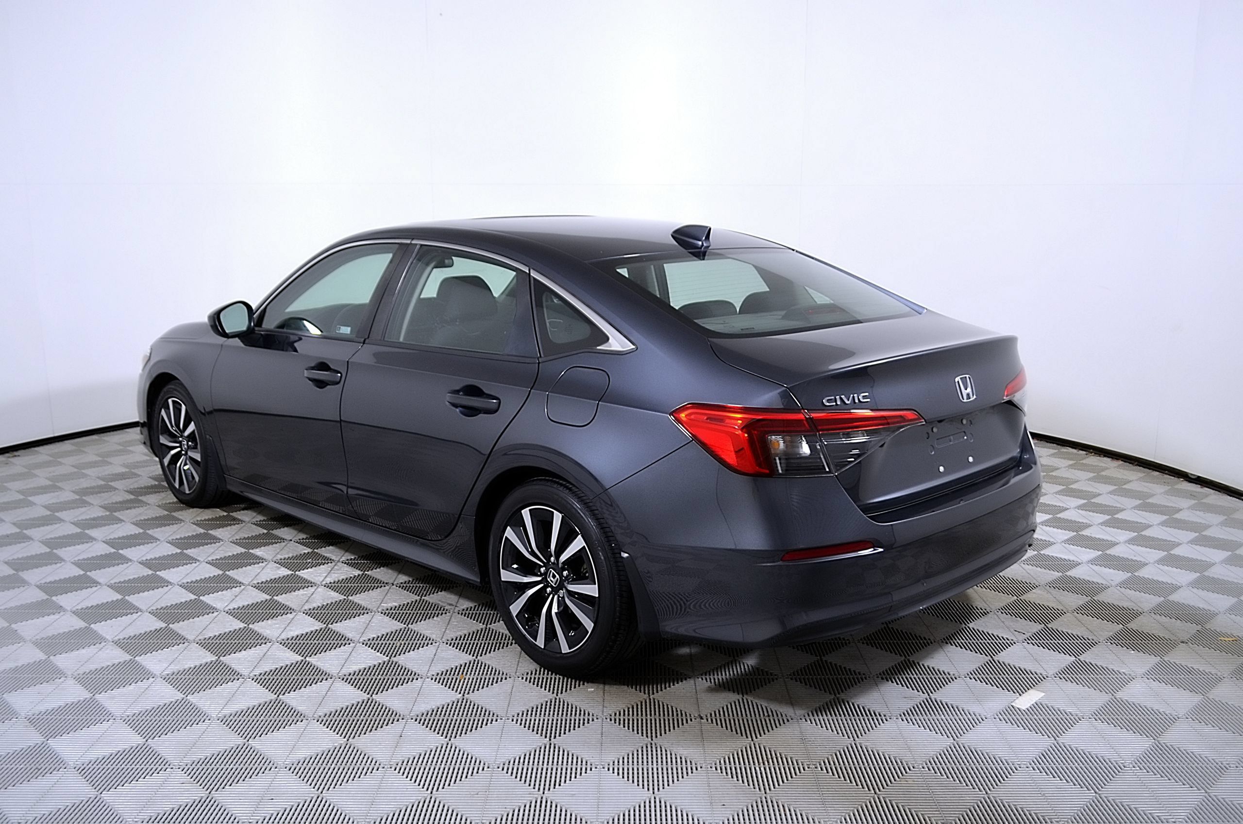 Used 2024 Honda Civic EX image 9