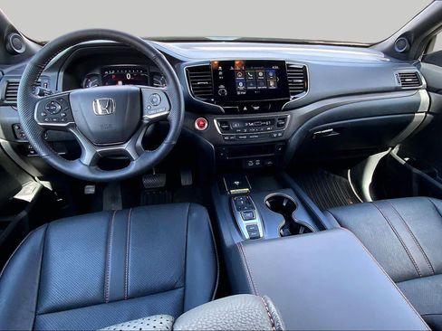 Used 2024 Honda Passport TrailSport image 16