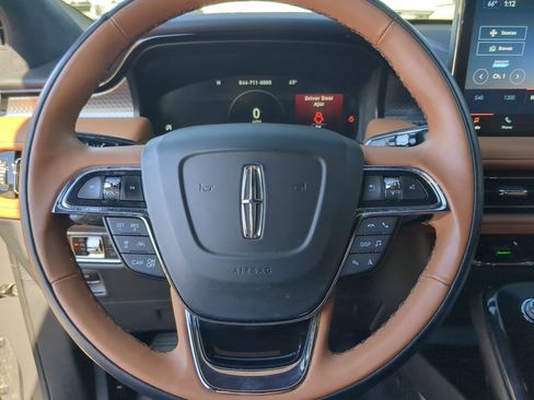 Used 2023 Lincoln Nautilus Black Label w/ Class II Trailer Tow Package image 13