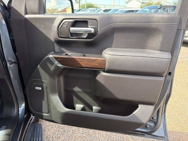 Used 2020 GMC Sierra 1500 SLT RWD image 17