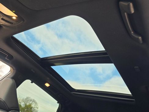 Used 2025 INFINITI QX60 Luxe w/ Black Edition image 3