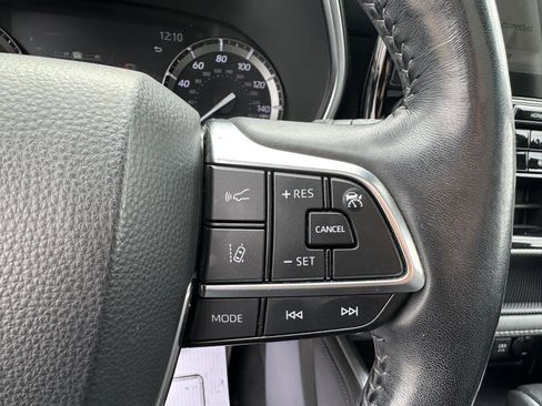 Used 2020 Toyota Highlander Platinum image 24