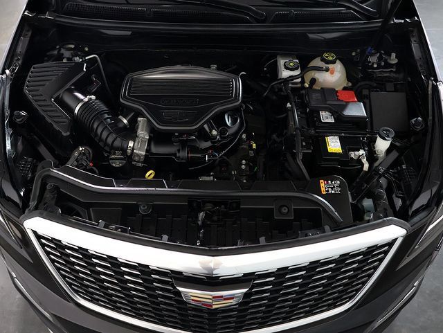Used 2024 Cadillac XT5 Premium Luxury w/ Technology Package AWD/4WD image 38
