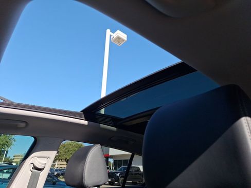 Used 2021 Kia Sportage EX w/ EX Technology Package image 30