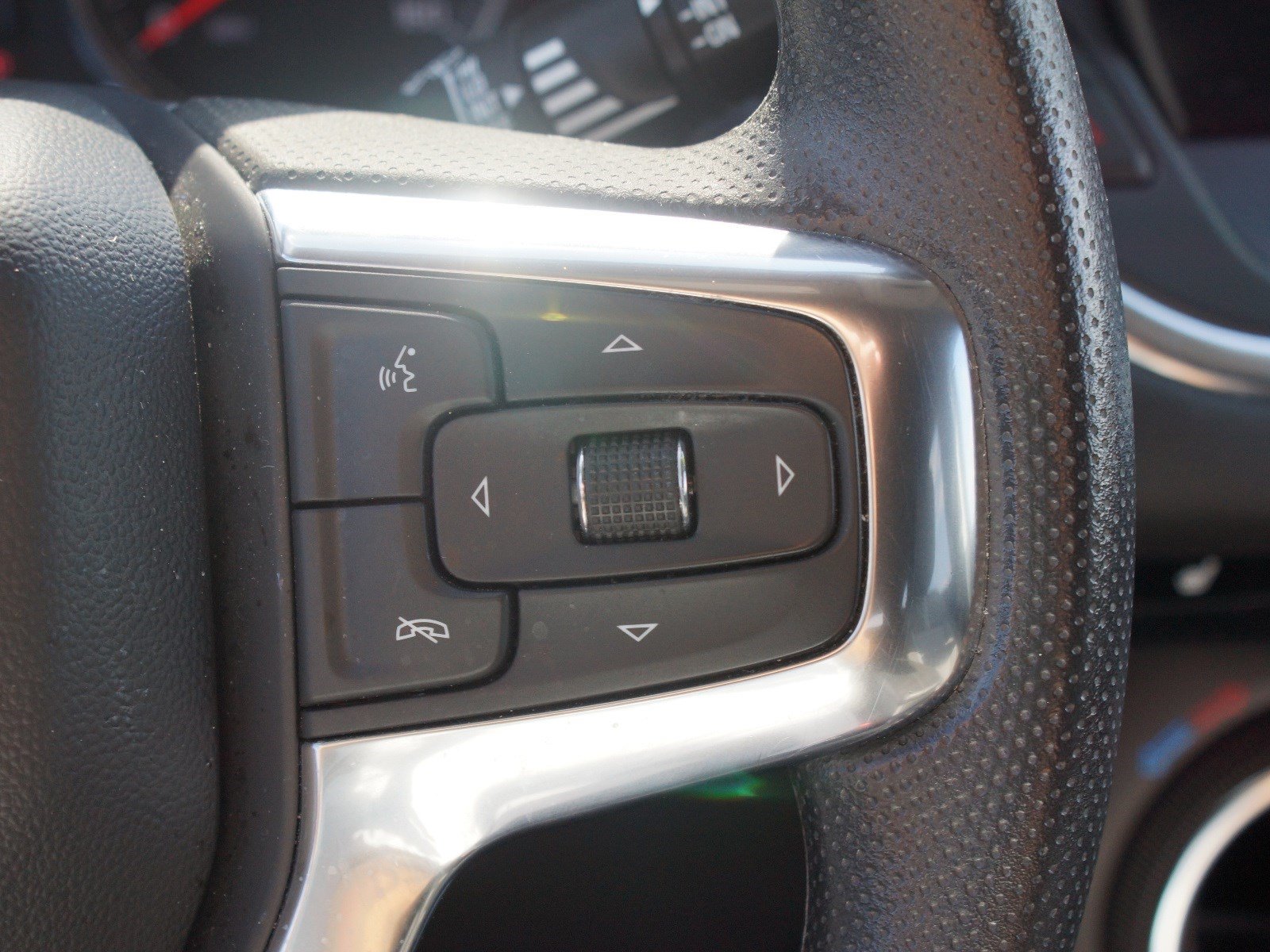 Used 2025 Chevrolet Blazer LT FWD image 10