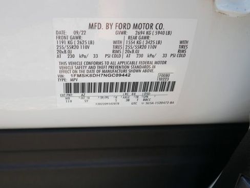 Used 2022 Ford Explorer XLT w/ Equipment Group 202A AWD/4WD image 29