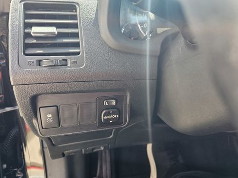 Used 2013 Toyota Corolla S image 24