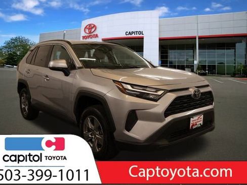 Used 2024 Toyota RAV4 XLE image 1