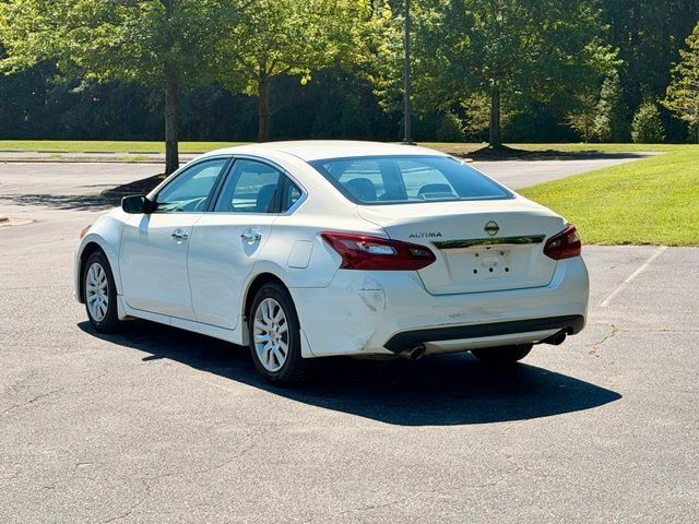Used 2018 Nissan Altima 2.5 S FWD image 5