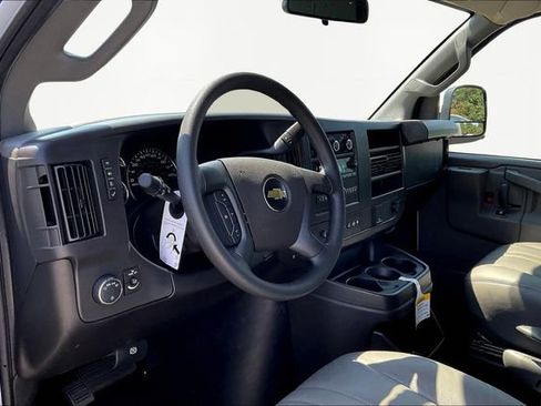 New 2025 Chevrolet Express 3500 w/ Driver Convenience Package image 7