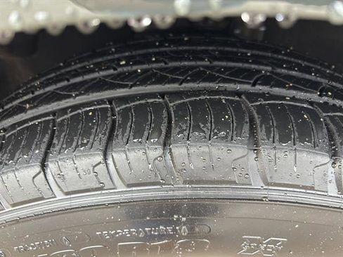 Certified 2024 Ford Edge SEL w/ Convenience Package image 10