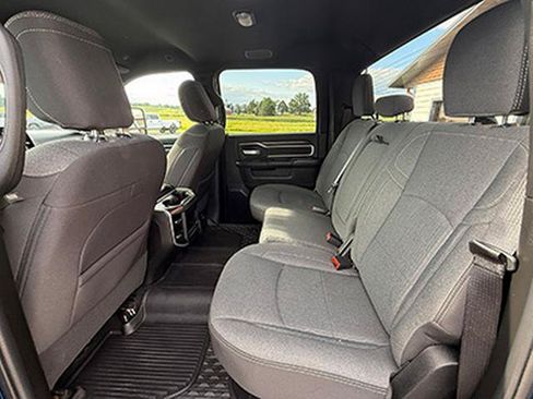 Used 2024 RAM 2500 Big Horn w/ Sport Appearance Package AWD/4WD image 19