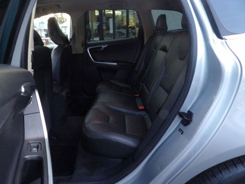 Used 2012 Volvo XC60 3.2 image 10