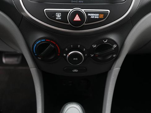 Used 2015 Hyundai Accent GLS FWD image 15