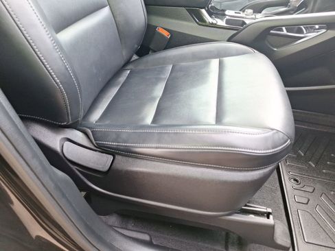 Used 2022 Kia Telluride S FWD image 33
