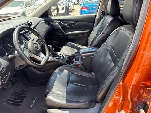 Used 2019 Nissan Rogue SL AWD/4WD image 10