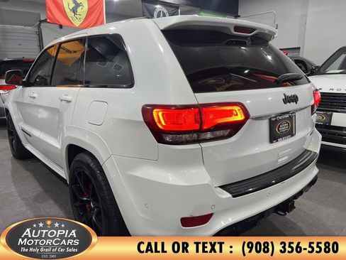 Used 2021 Jeep Grand Cherokee SRT image 39