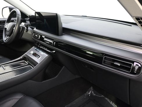 New 2026 Lincoln Aviator AWD w/ Jet Appearance Package image 15