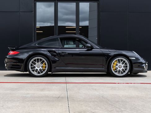 Used 2011 Porsche 911 Turbo S AWD/4WD image 14