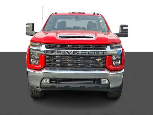 Used 2021 Chevrolet Silverado 2500 LT w/ Convenience Package image 2