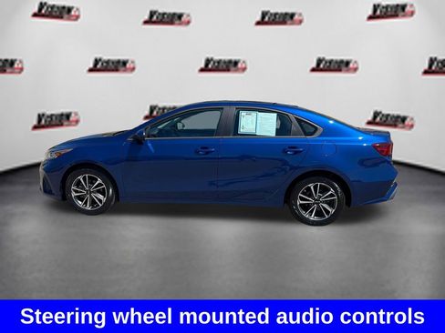 Used 2023 Kia Forte LXS FWD image 9