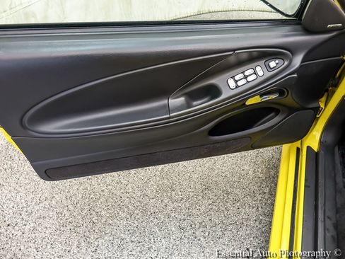 Used 2001 Ford Mustang GT RWD image 16