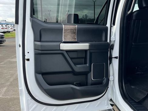 Used 2022 Ford F350 Lariat w/ Lariat Ultimate Package image 8