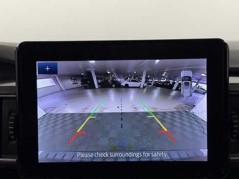 Used 2022 Ford Explorer XLT w/ Equipment Group 202A image 29