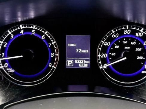 Used 2017 INFINITI QX50 AWD w/ Premium Plus Package image 16