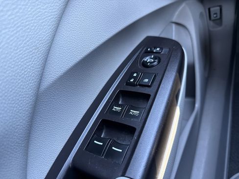 Used 2017 Acura RDX AWD w/ Advance Package image 25