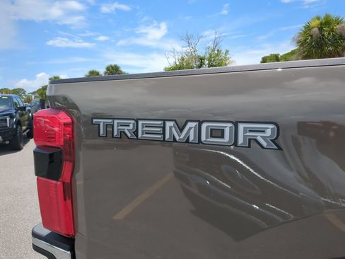 New 2026 Ford F350 King Ranch w/ Tremor Off-Road Package AWD/4WD image 11