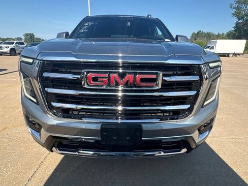 Used 2026 GMC Yukon Elevation AWD/4WD image 8