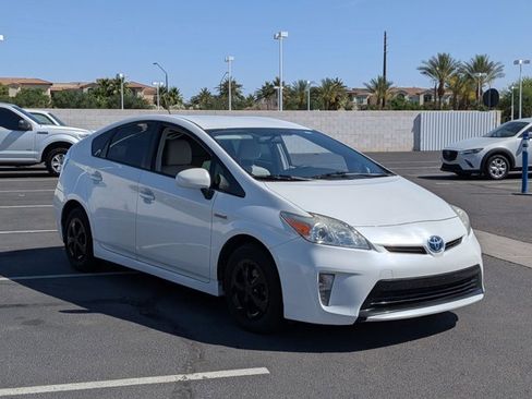 Used 2013 Toyota Prius Three image 3