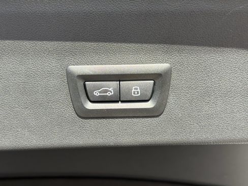 Certified 2025 BMW X4 xDrive30i AWD/4WD image 12