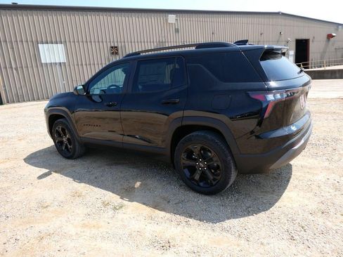 New 2027 Chevrolet Equinox LT w/ Midnight Edition AWD/4WD image 6
