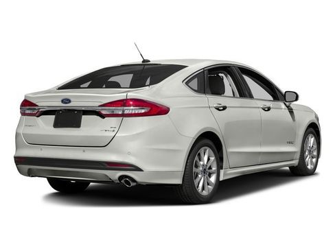 Used 2017 Ford Fusion SE FWD image 5