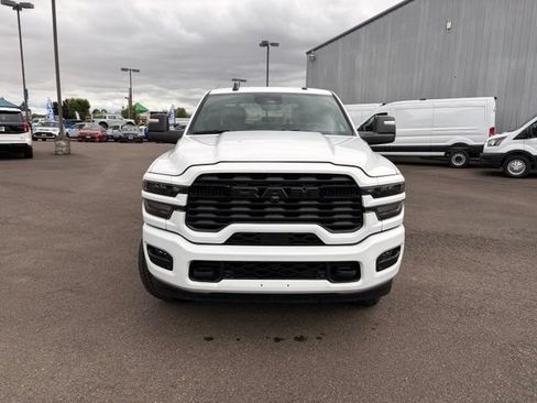 Used 2026 RAM 2500 Big Horn AWD/4WD image 7